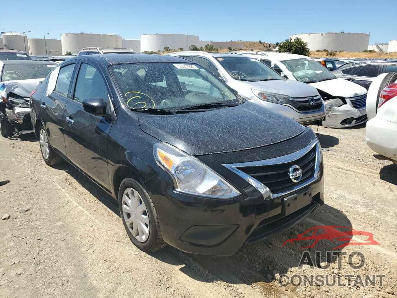 NISSAN VERSA 2018 - 3N1CN7AP3JL856824