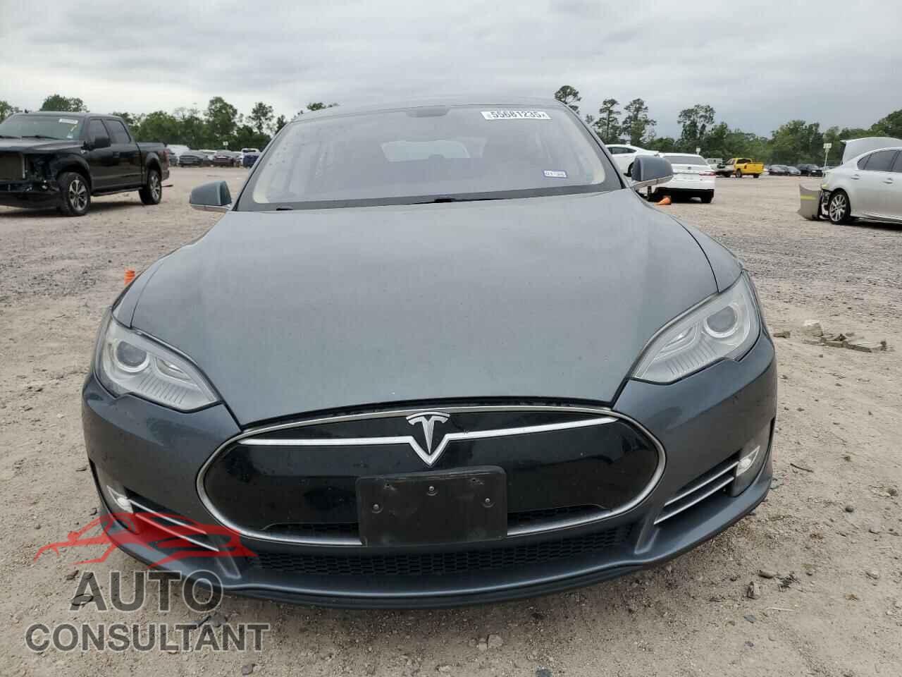 TESLA MODEL S 2013 - 5YJSA1CP6DFP22018
