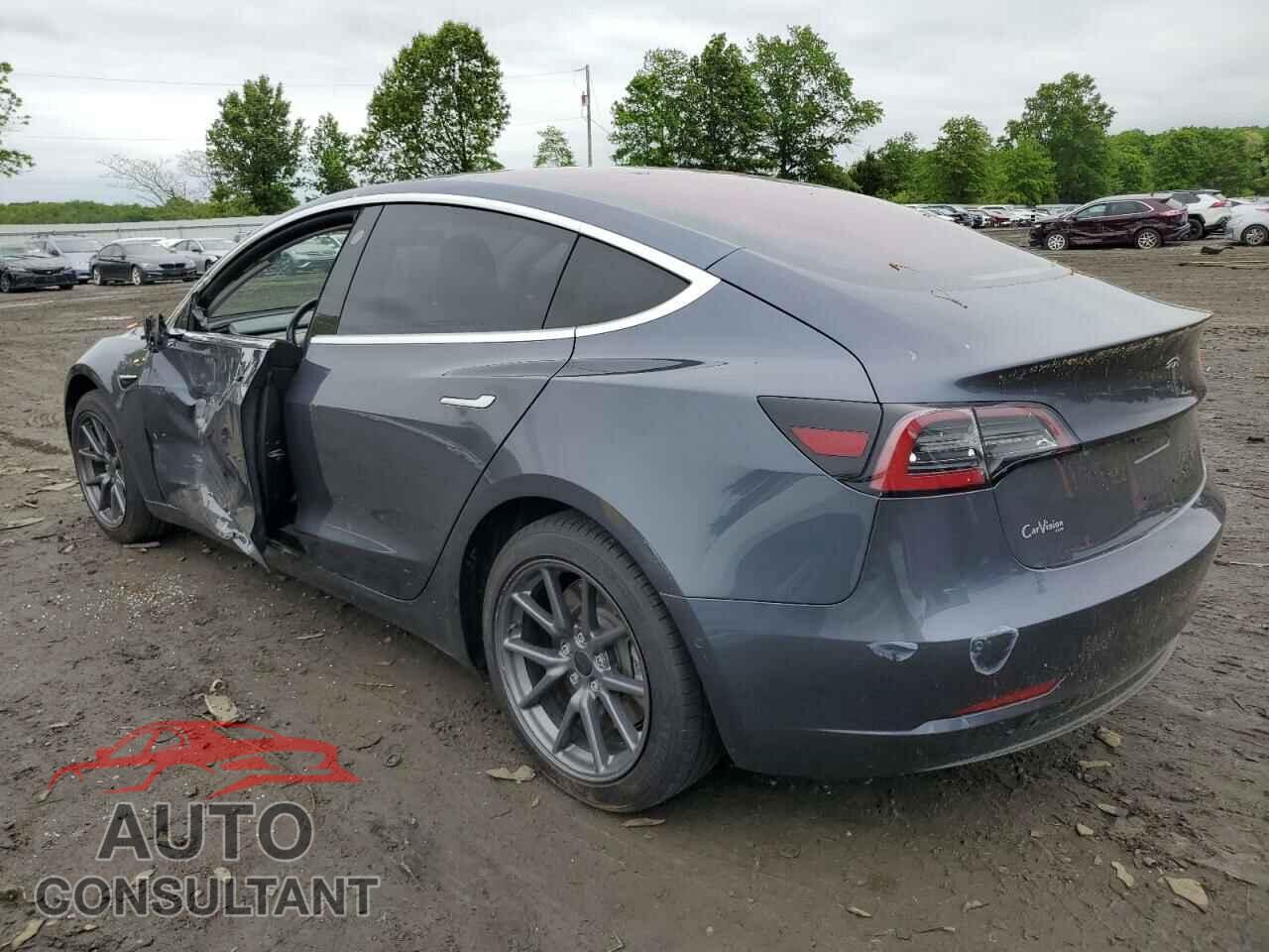 TESLA MODEL 3 2018 - 5YJ3E1EA2JF031517