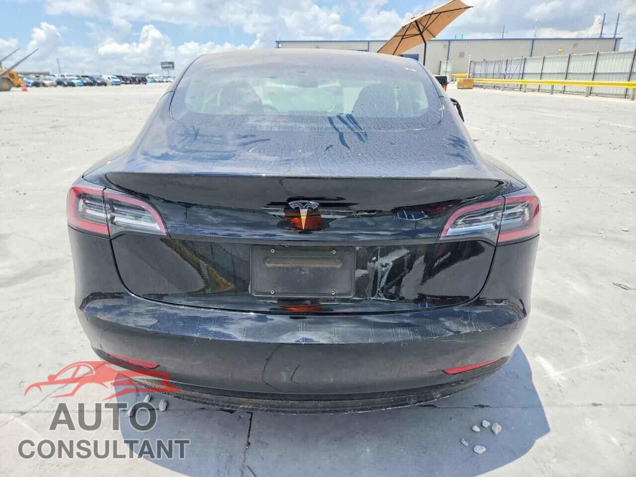 TESLA MODEL 3 2020 - 5YJ3E1EA2LF611322