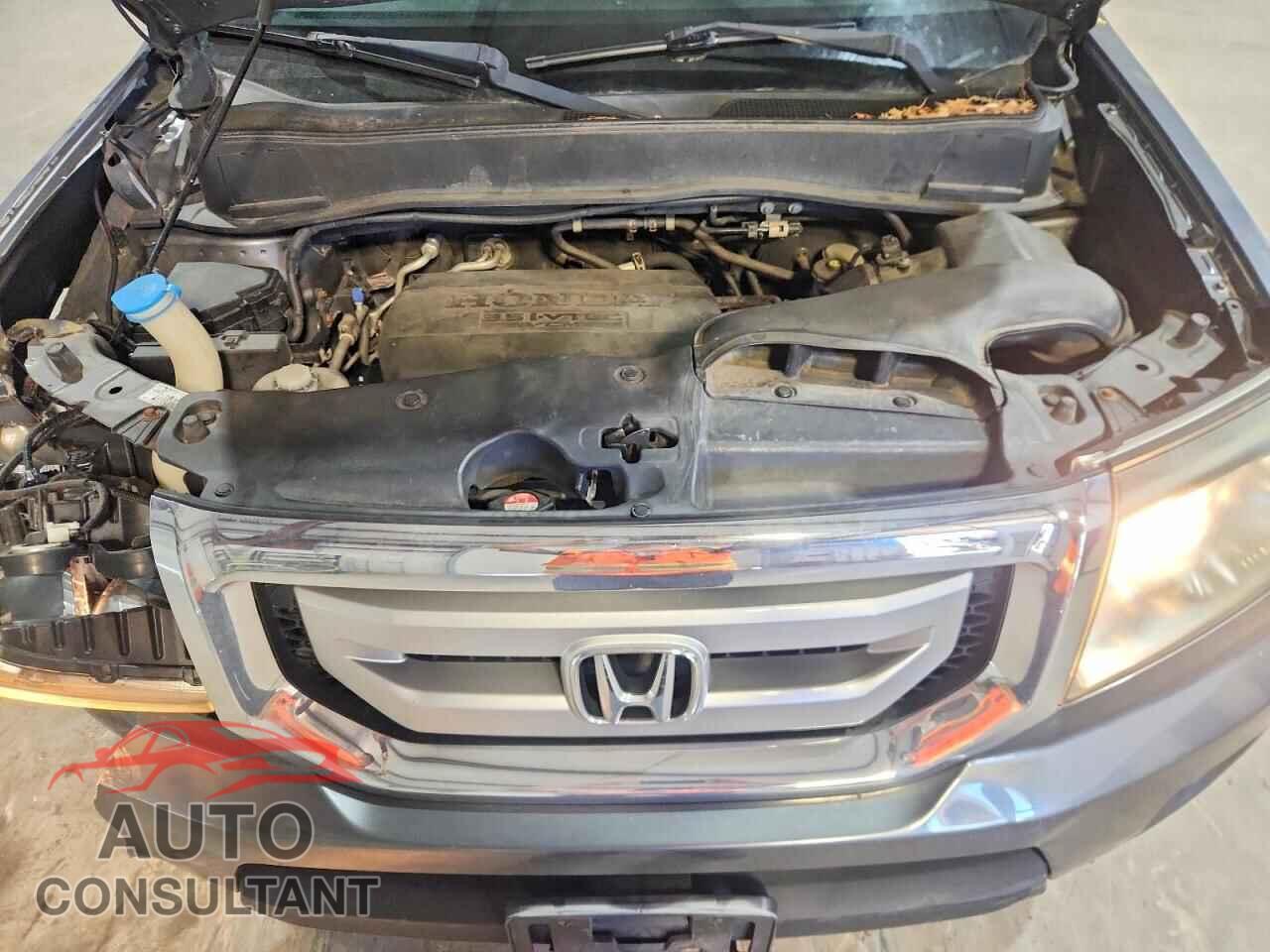 HONDA PILOT 2011 - 5FNYF4H58BB107004