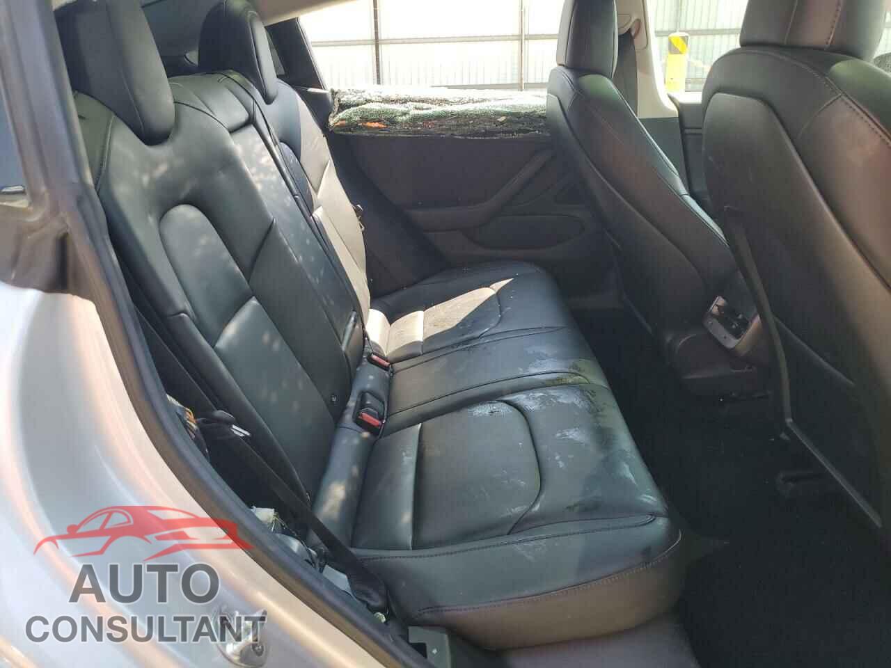 TESLA MODEL 3 2018 - 5YJ3E1EA8JF007027