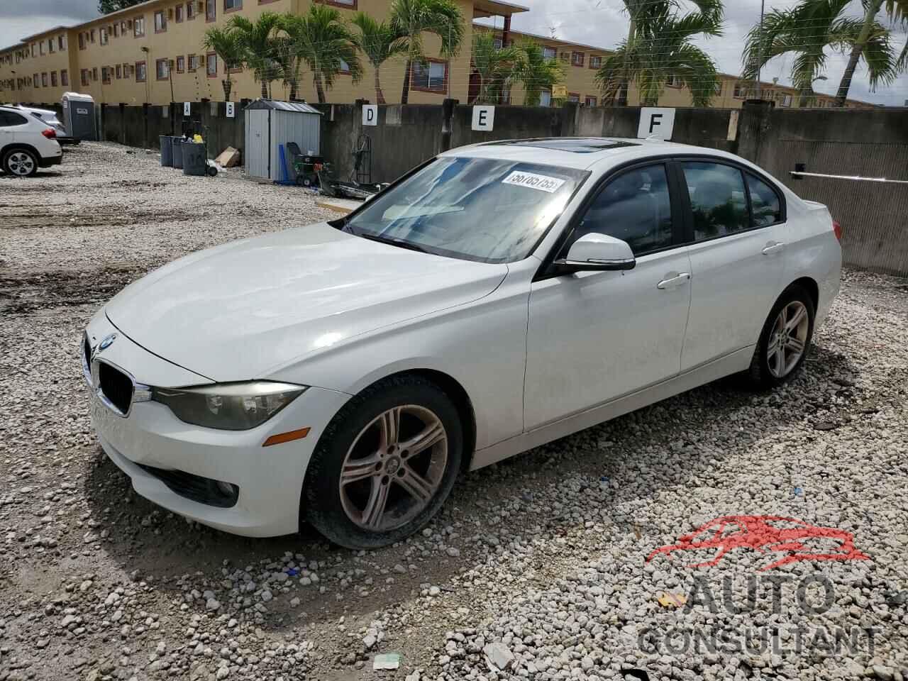 BMW 3 SERIES 2013 - WBA3A5G50DNP21577