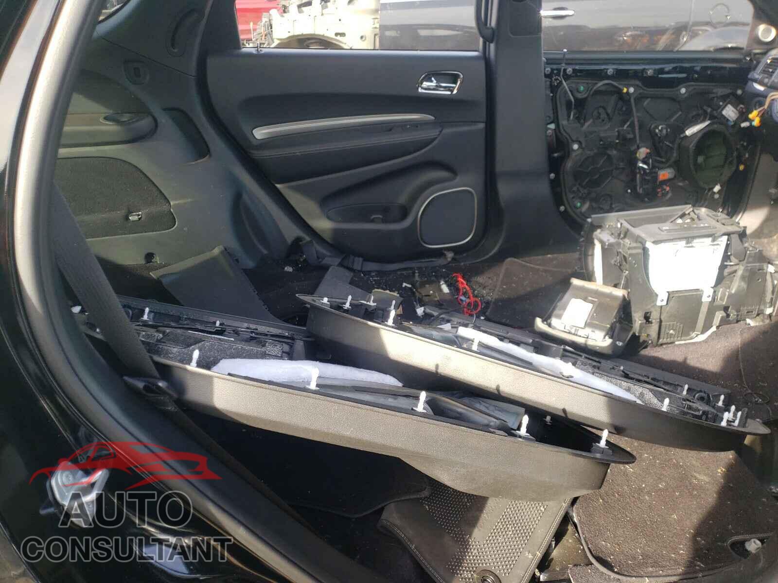 DODGE DURANGO 2018 - 1C4SDJGJ5JC276417