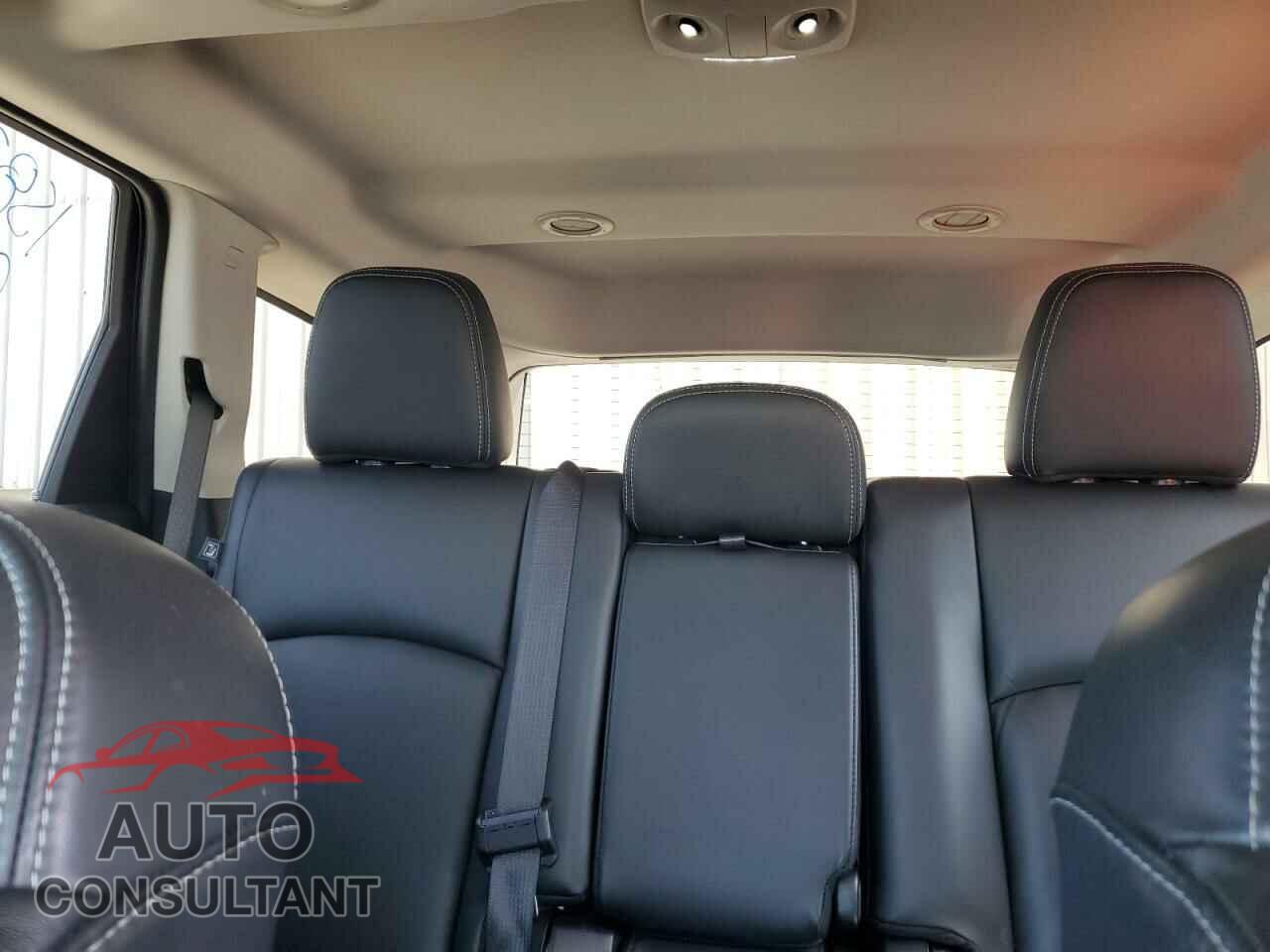DODGE JOURNEY 2017 - 3C4PDCGG0HT701840