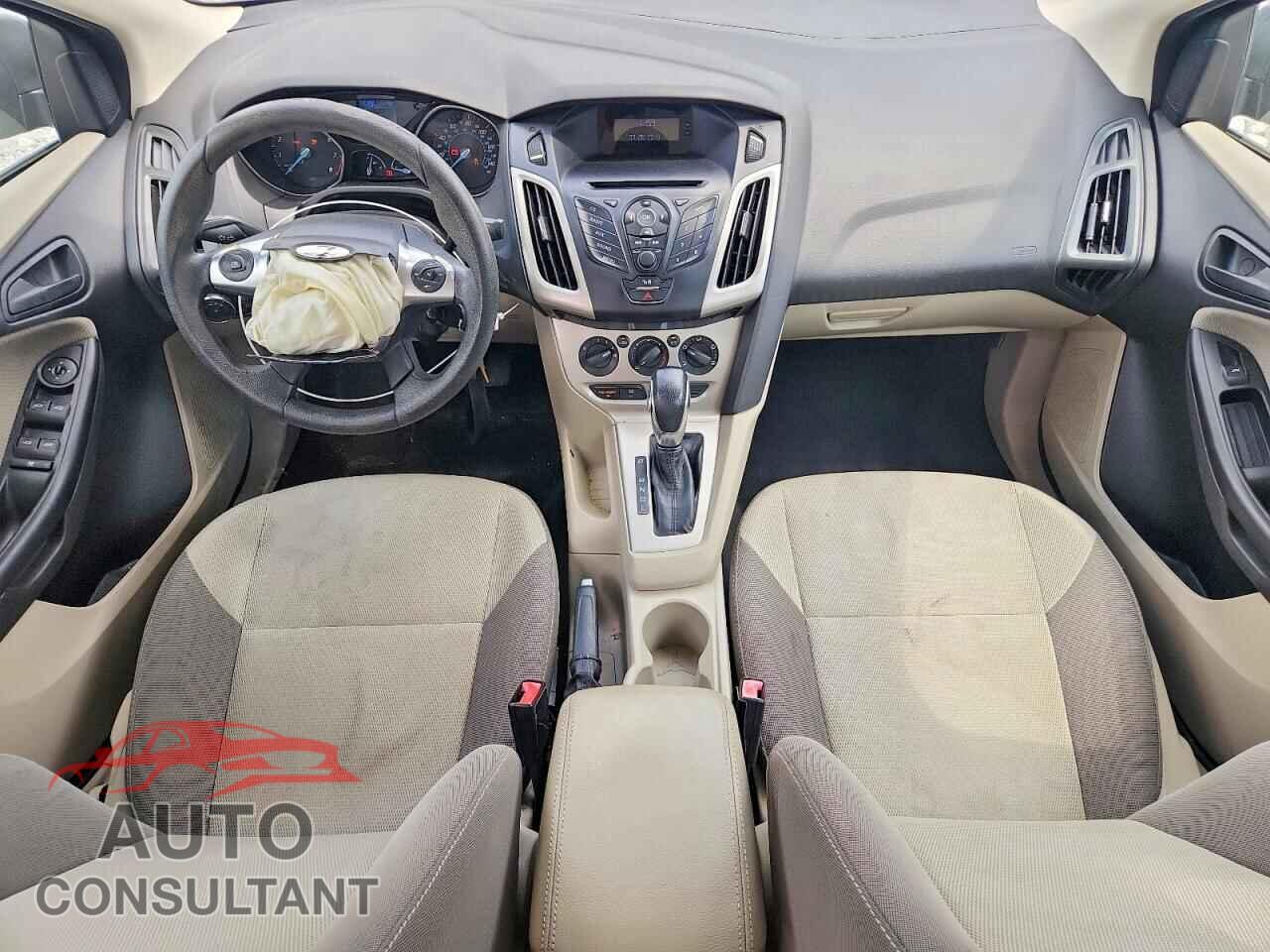 FORD FOCUS 2012 - 1FAHP3F25CL334641