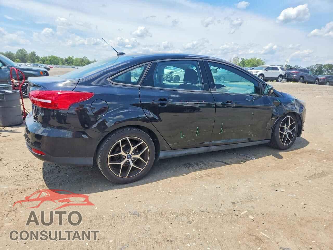 FORD FOCUS 2017 - 1FADP3FE5HL275865