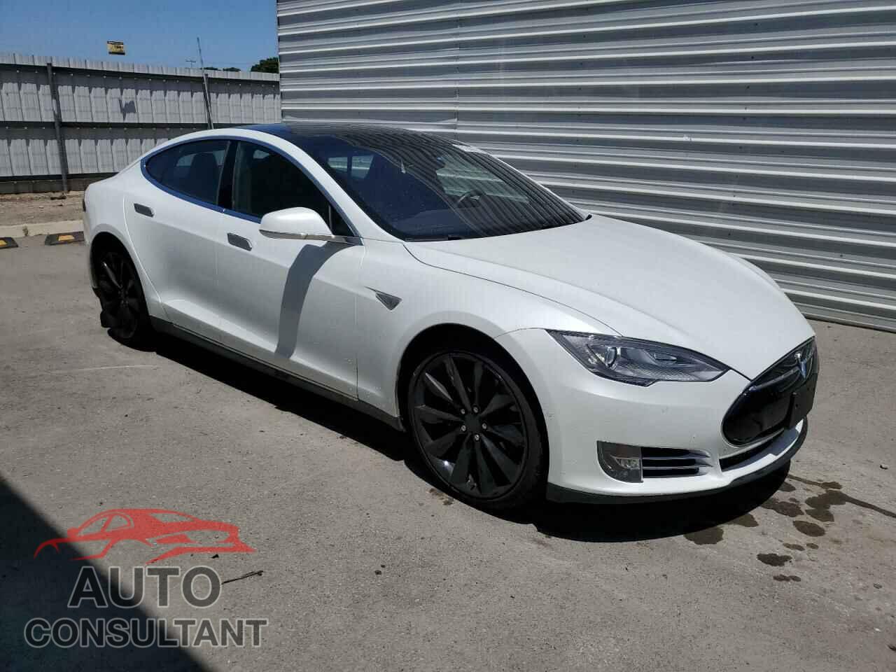 TESLA MODEL S 2015 - 5YJSA1S29FF092326