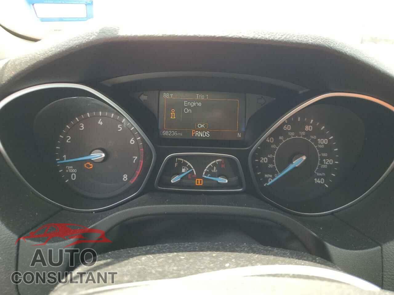 FORD FOCUS 2018 - 1FADP3M24JL304271