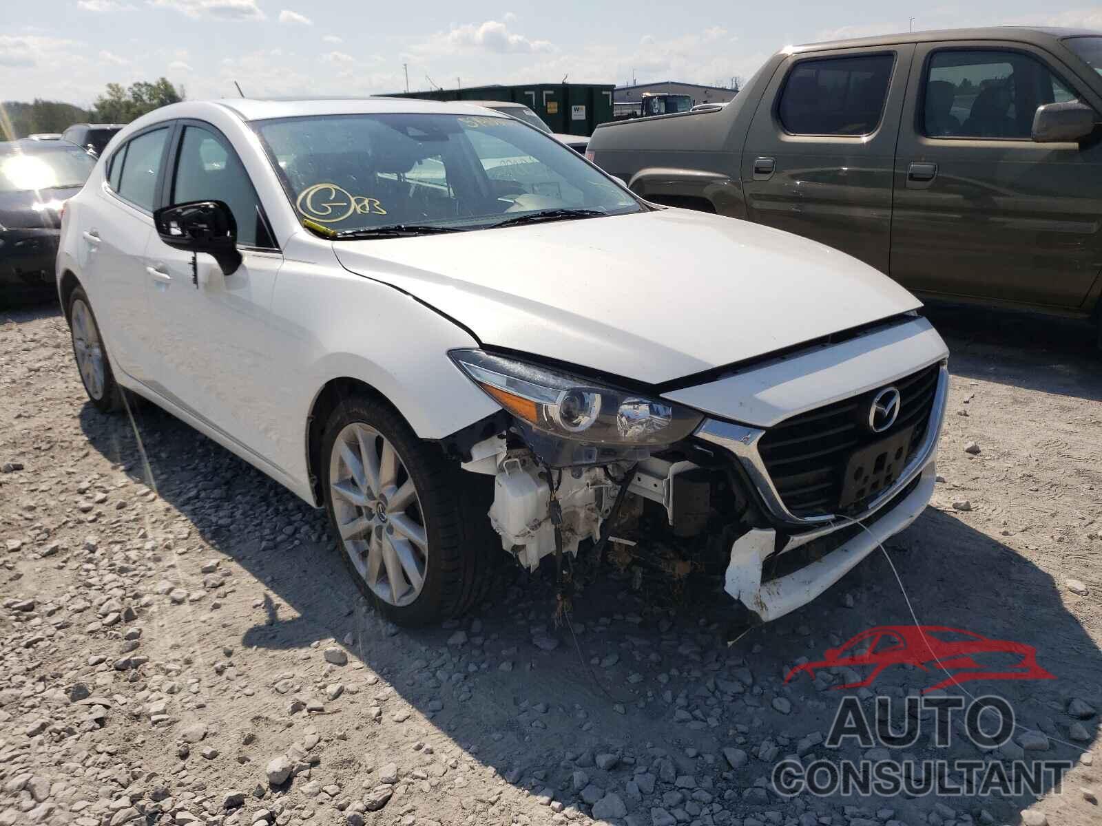 MAZDA 3 2017 - 3MZBN1L37HM154636