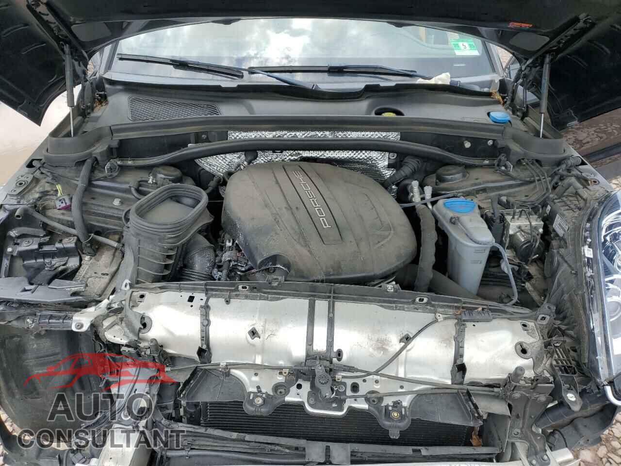 PORSCHE MACAN 2018 - WP1AA2A51JLB24266