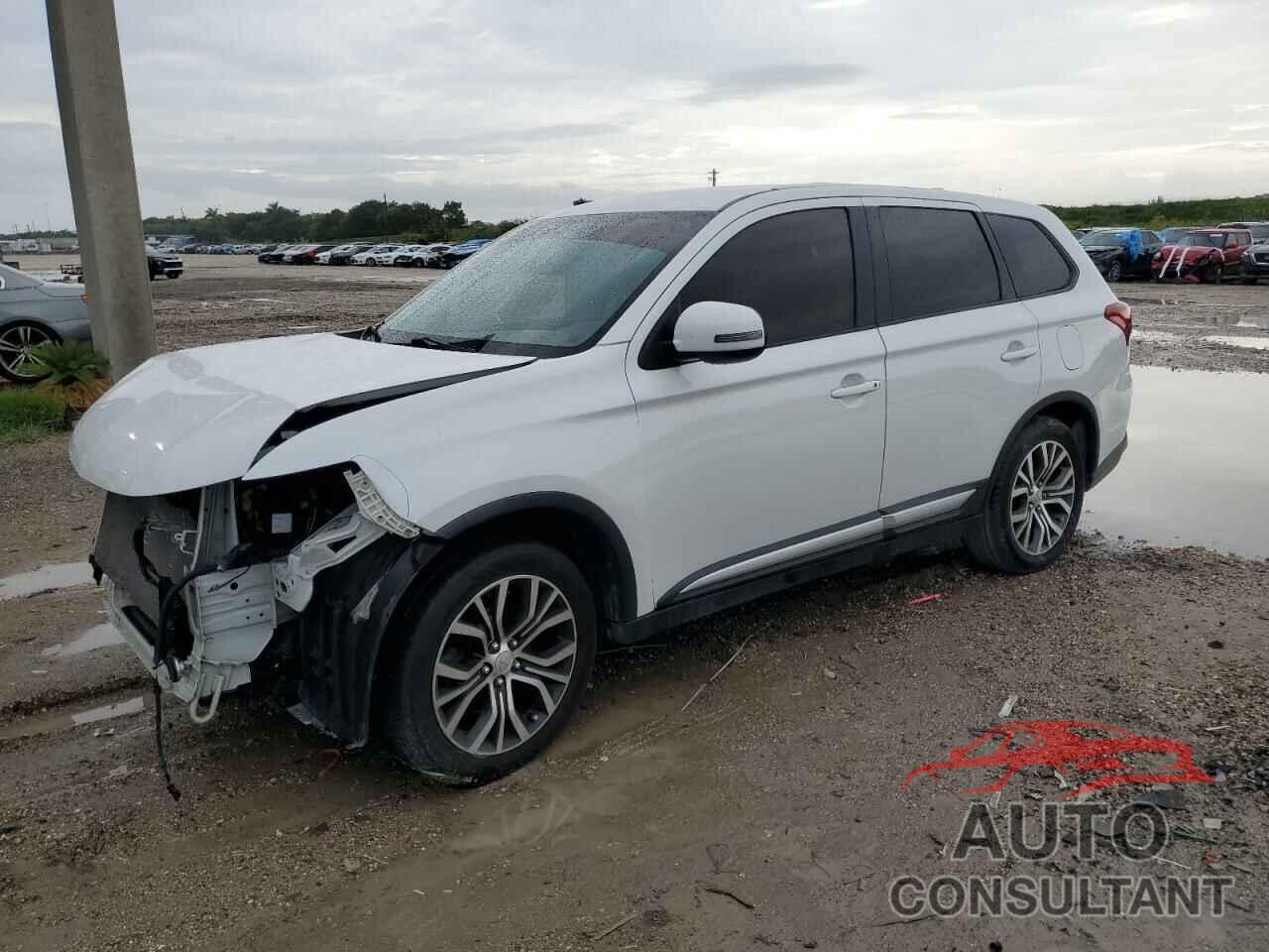MITSUBISHI OUTLANDER 2018 - JA4AD3A31JZ012166