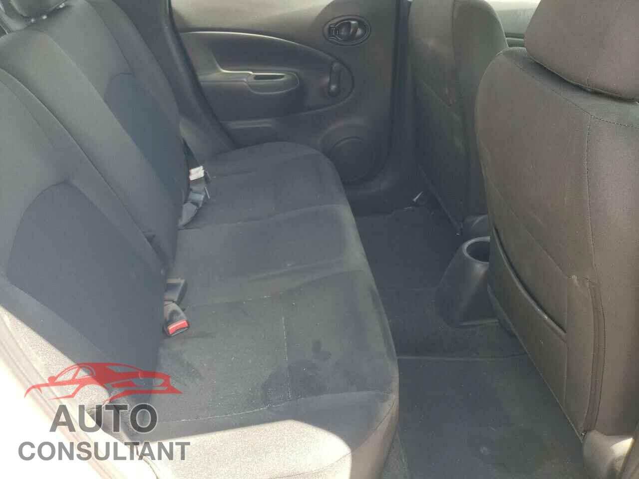 NISSAN VERSA 2017 - 3N1CE2CP3HL378110