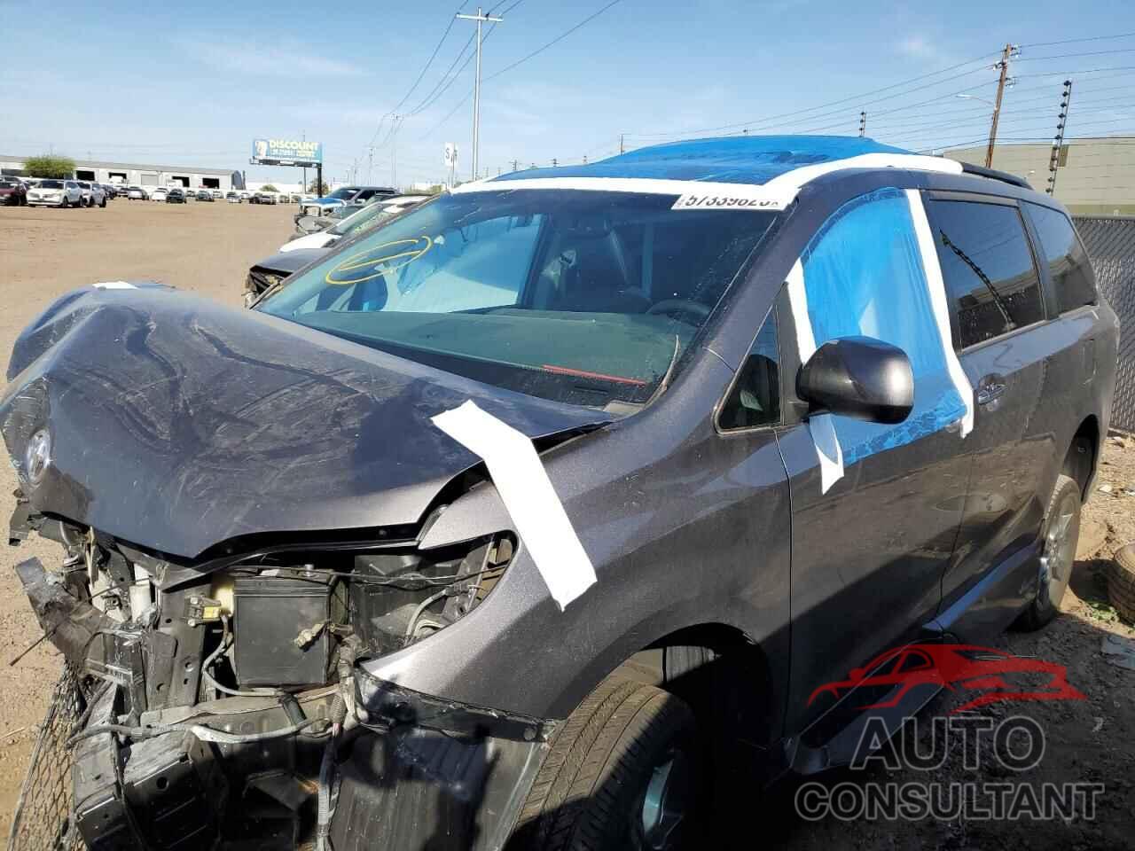 TOYOTA SIENNA 2015 - 5TDXK3DC5FS642718