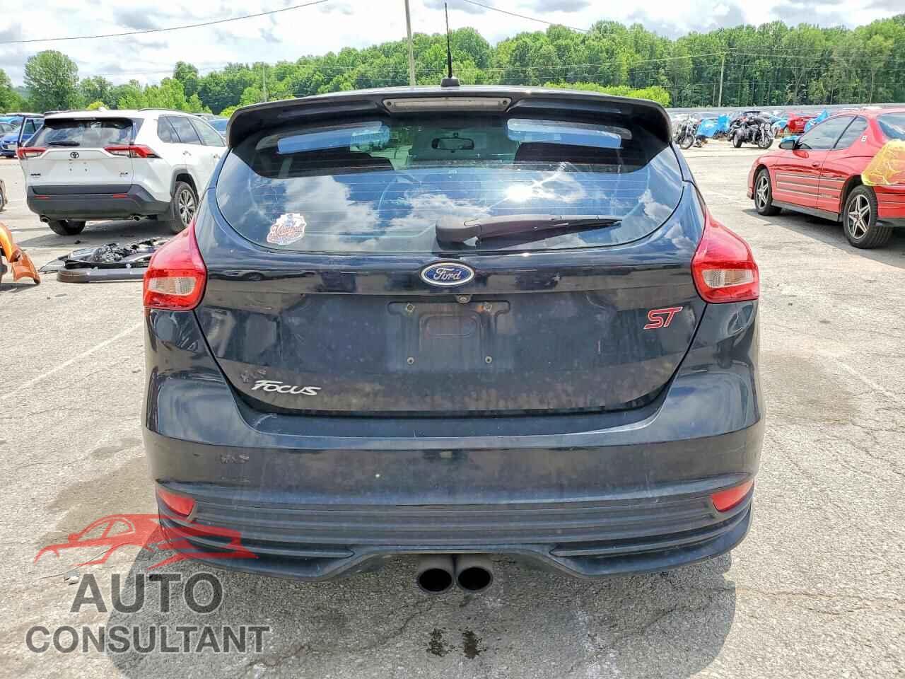 FORD FOCUS 2017 - 1FADP3L92HL237128