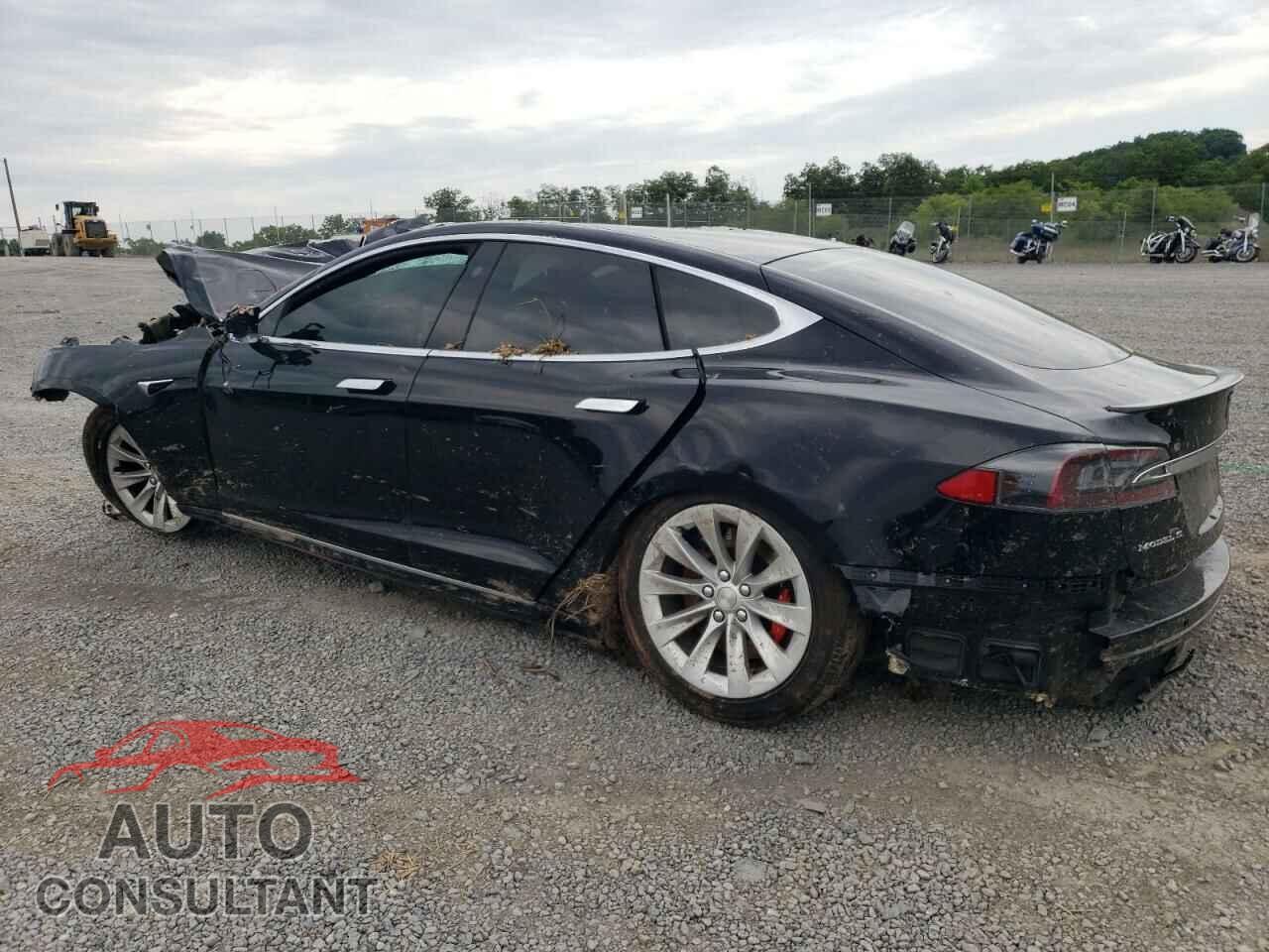 TESLA MODEL S 2018 - 5YJSA1E41JF297810