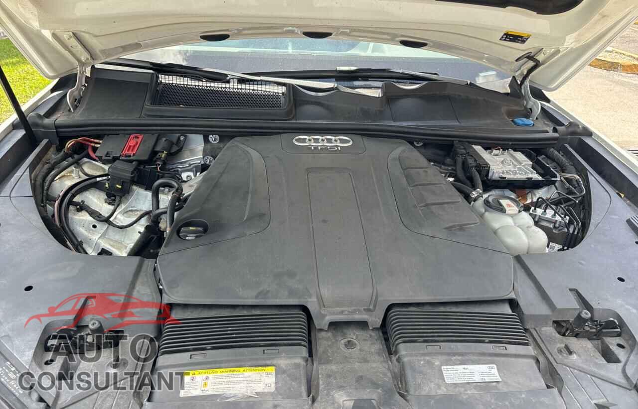 AUDI Q7 2017 - WA1LHAF79HD049180
