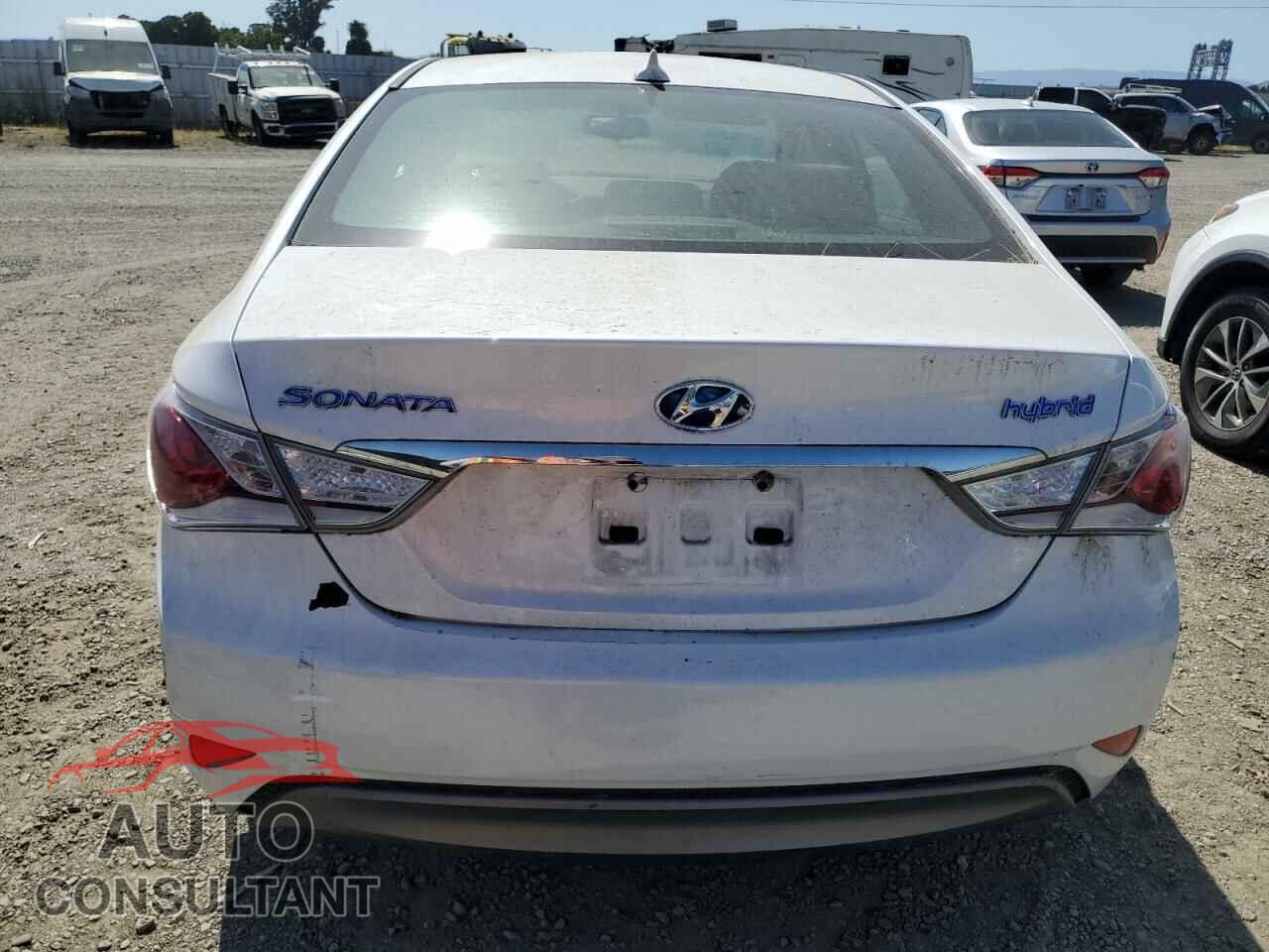 HYUNDAI SONATA 2012 - KMHEC4A40CA044368