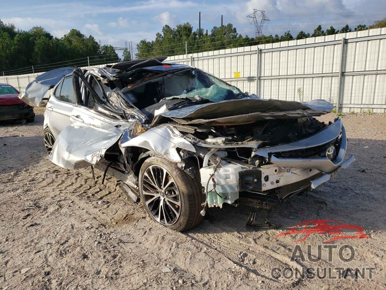 TOYOTA CAMRY 2018 - JTNB11HK2J3024085