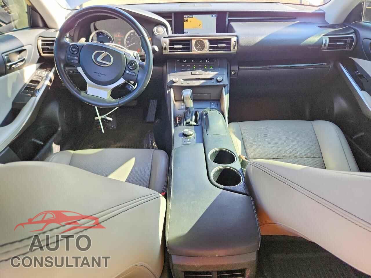 LEXUS IS 2015 - JTHCF1D23F5019830