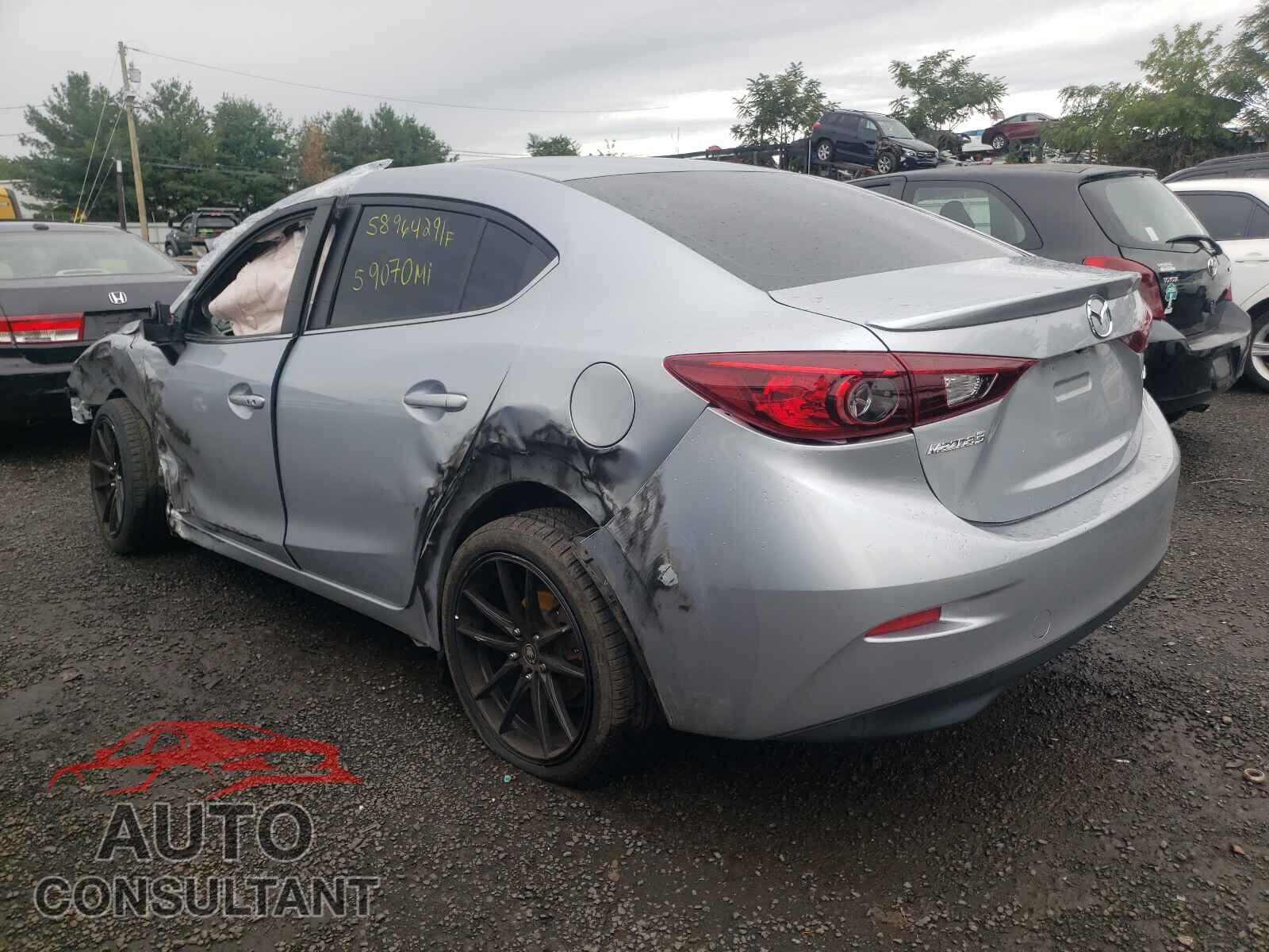MAZDA 3 2018 - 3MZBN1V30JM204876