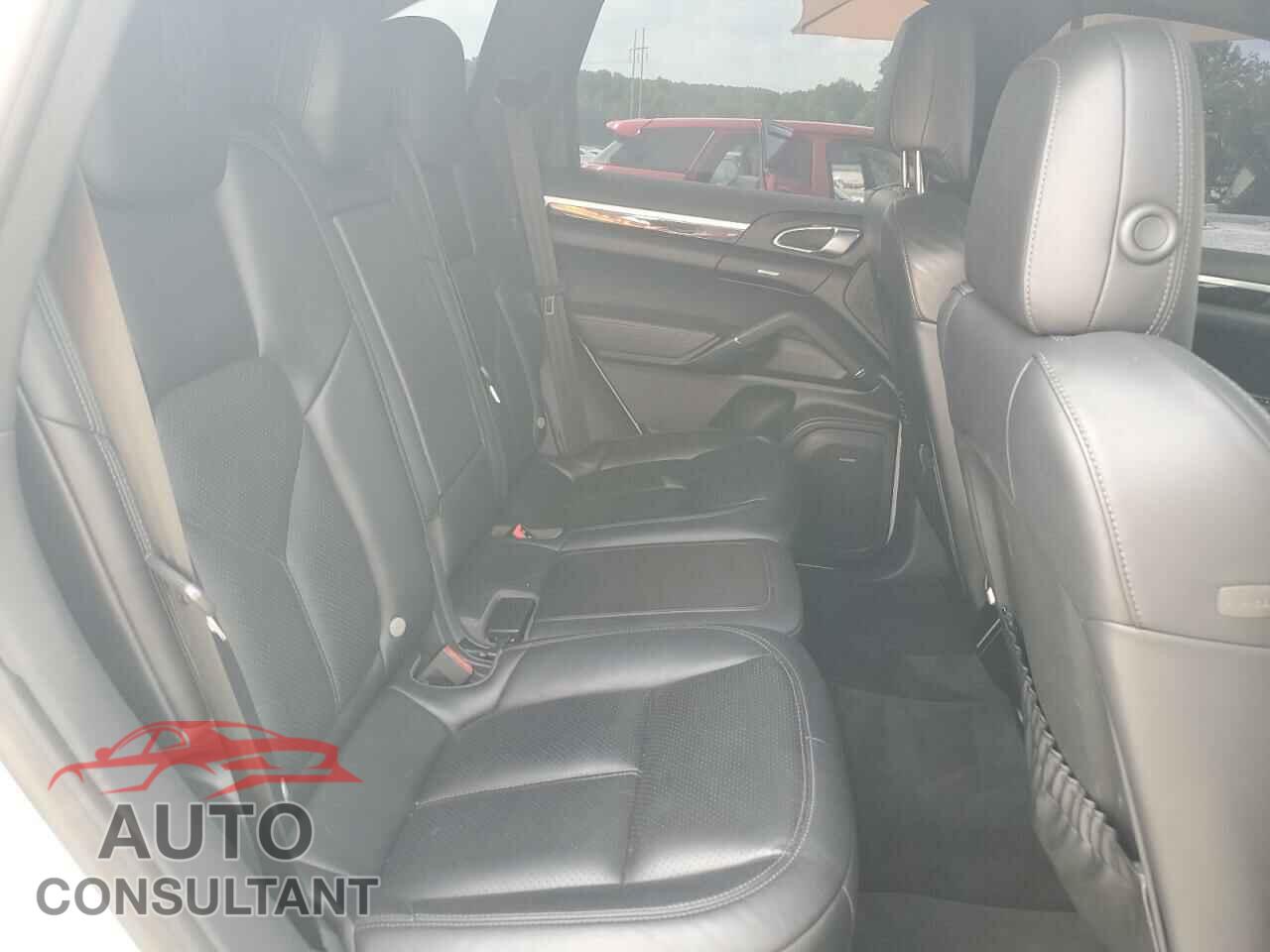 PORSCHE CAYENNE 2017 - WP1AA2A26HKA88225