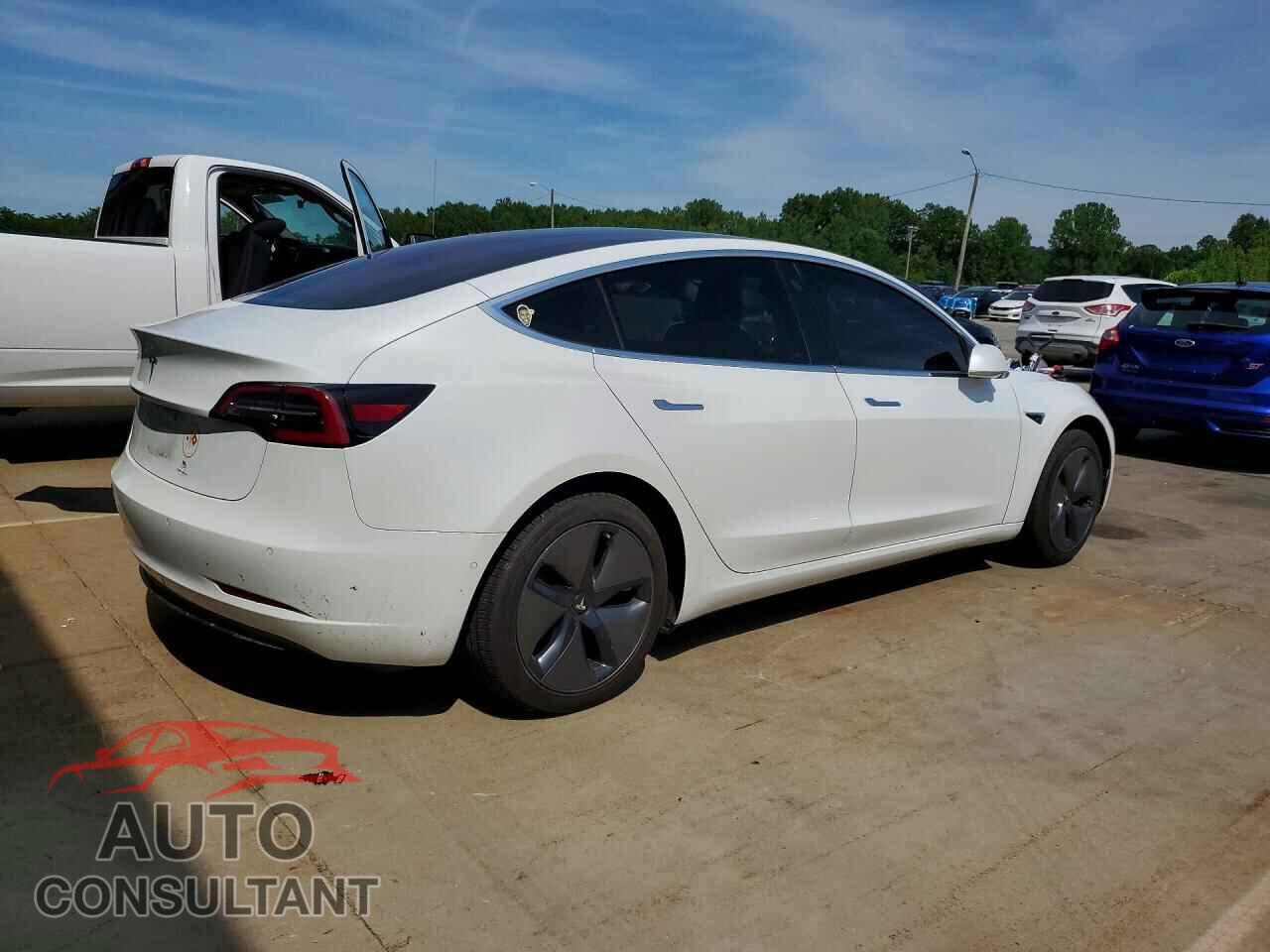 TESLA MODEL 3 2018 - 5YJ3E1EA5JF035206