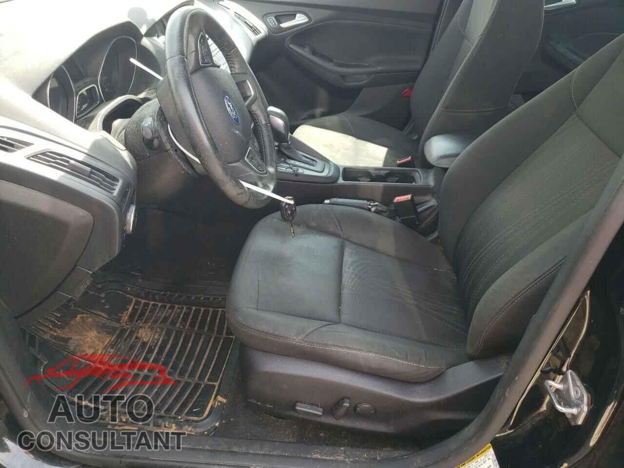FORD FOCUS 2016 - 1FADP3F22GL207351