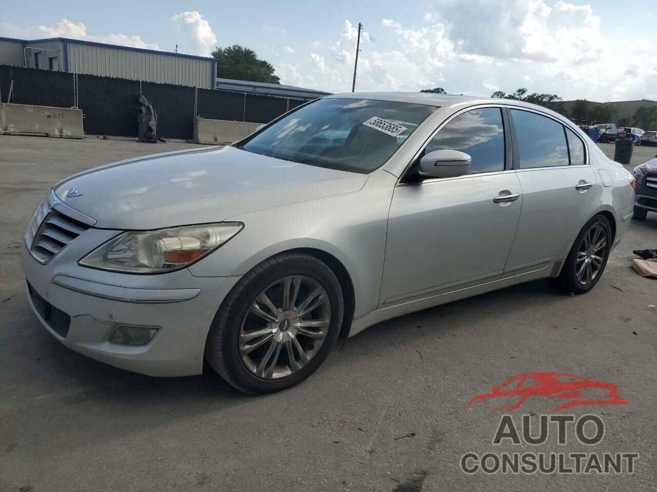 HYUNDAI GENESIS 2011 - KMHGC4DF9BU120432