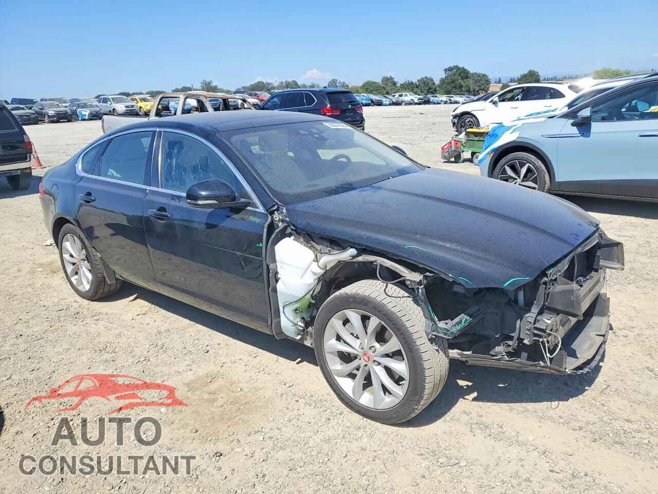 JAGUAR XF 2017 - SAJBD4BN1HCY33430