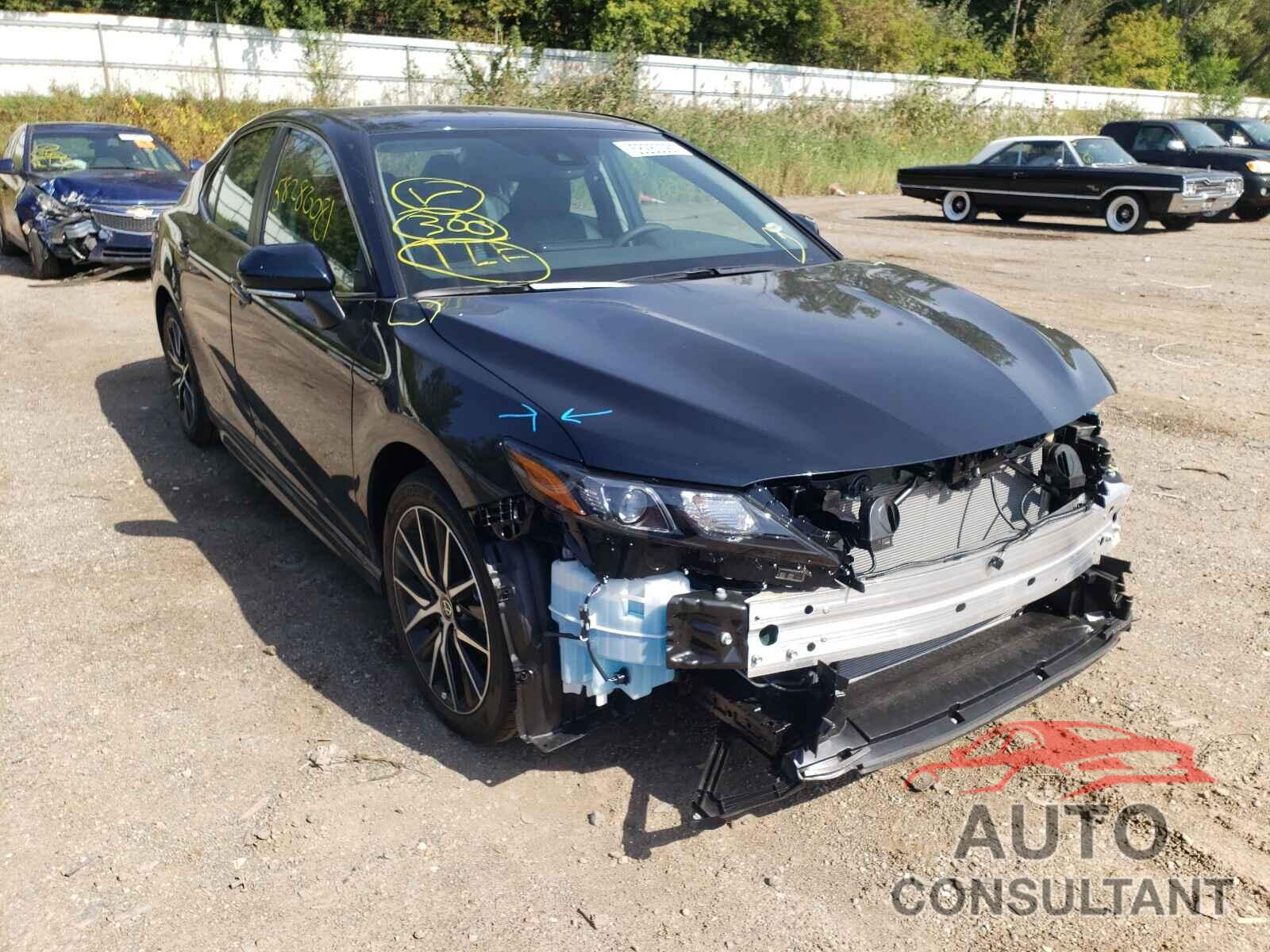 TOYOTA CAMRY 2021 - 4T1T11BK7MU046675