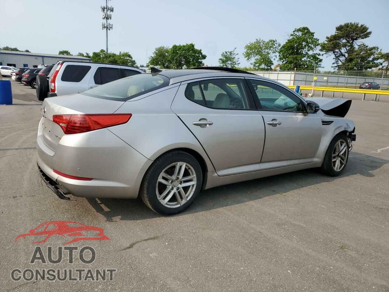 KIA OPTIMA 2011 - KNAGN4A64B5138282