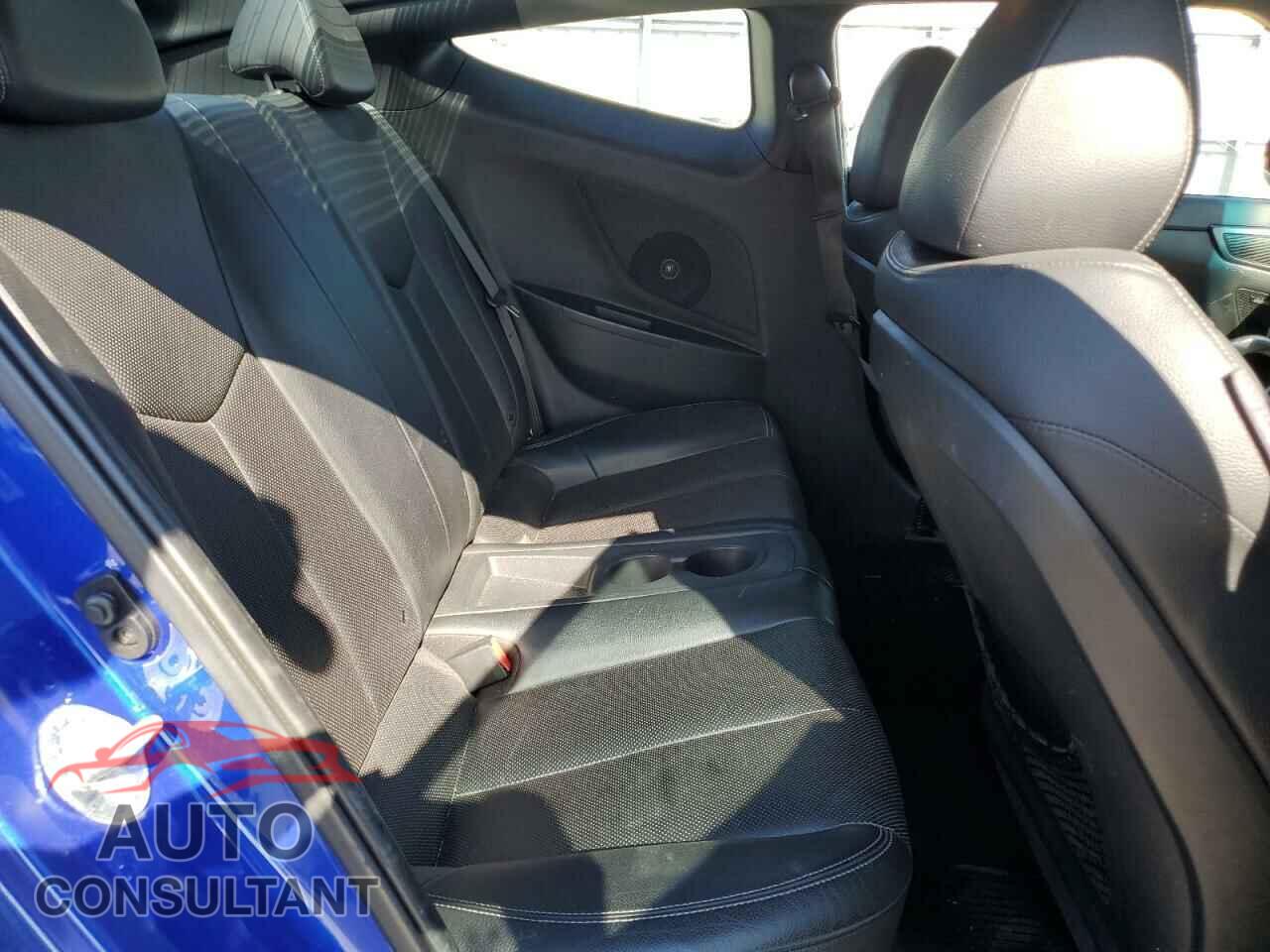 HYUNDAI VELOSTER 2013 - KMHTC6AE5DU178613