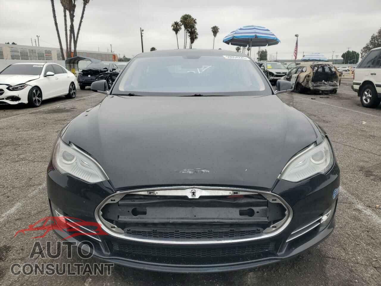 TESLA MODEL S 2013 - 5YJSA1BG1DFP12644