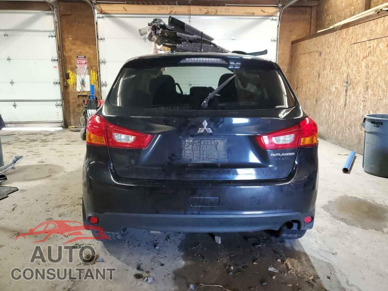 MITSUBISHI OUTLANDER 2015 - 4A4AR3AWXFE044249