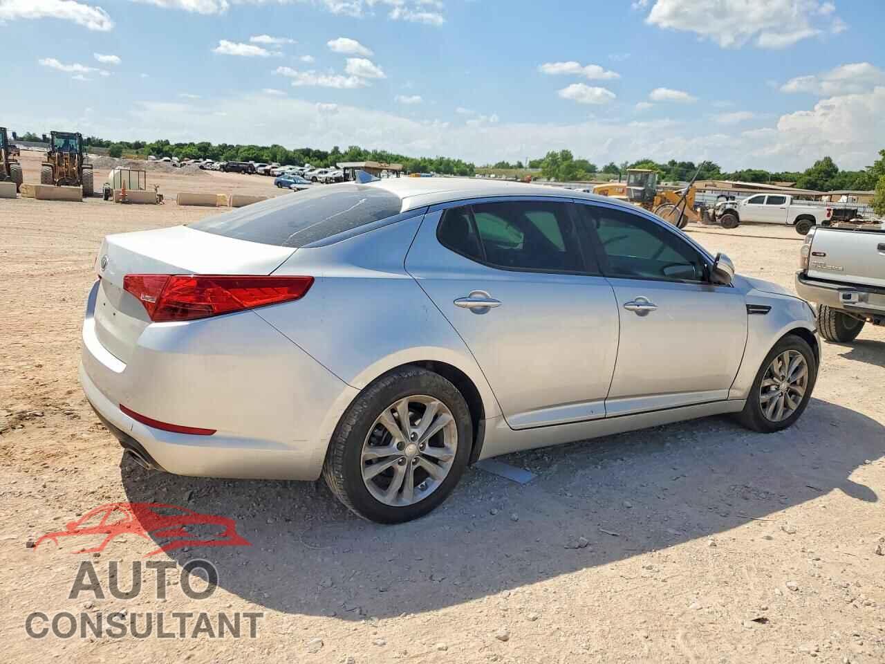 KIA OPTIMA 2011 - KNAGN4A79B5130378
