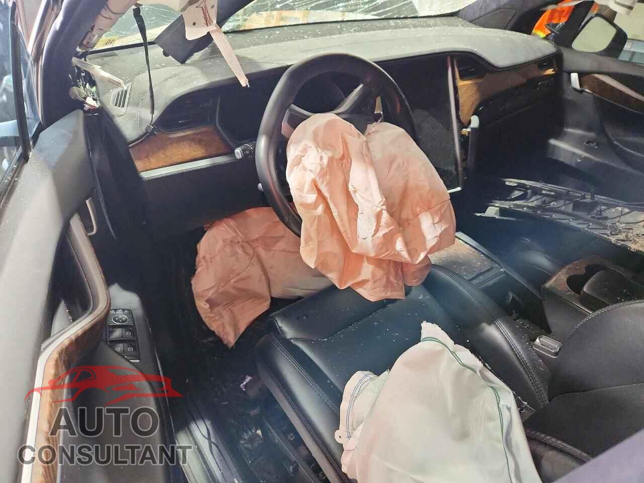 TESLA MODEL X 2019 - 5YJXCDE21KF181993