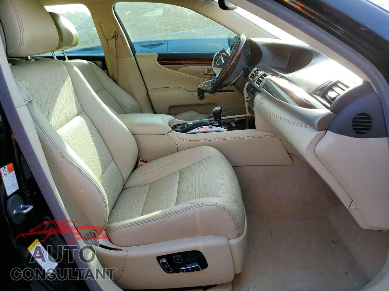 LEXUS LS460 2017 - JTHGL5EF2H5057961