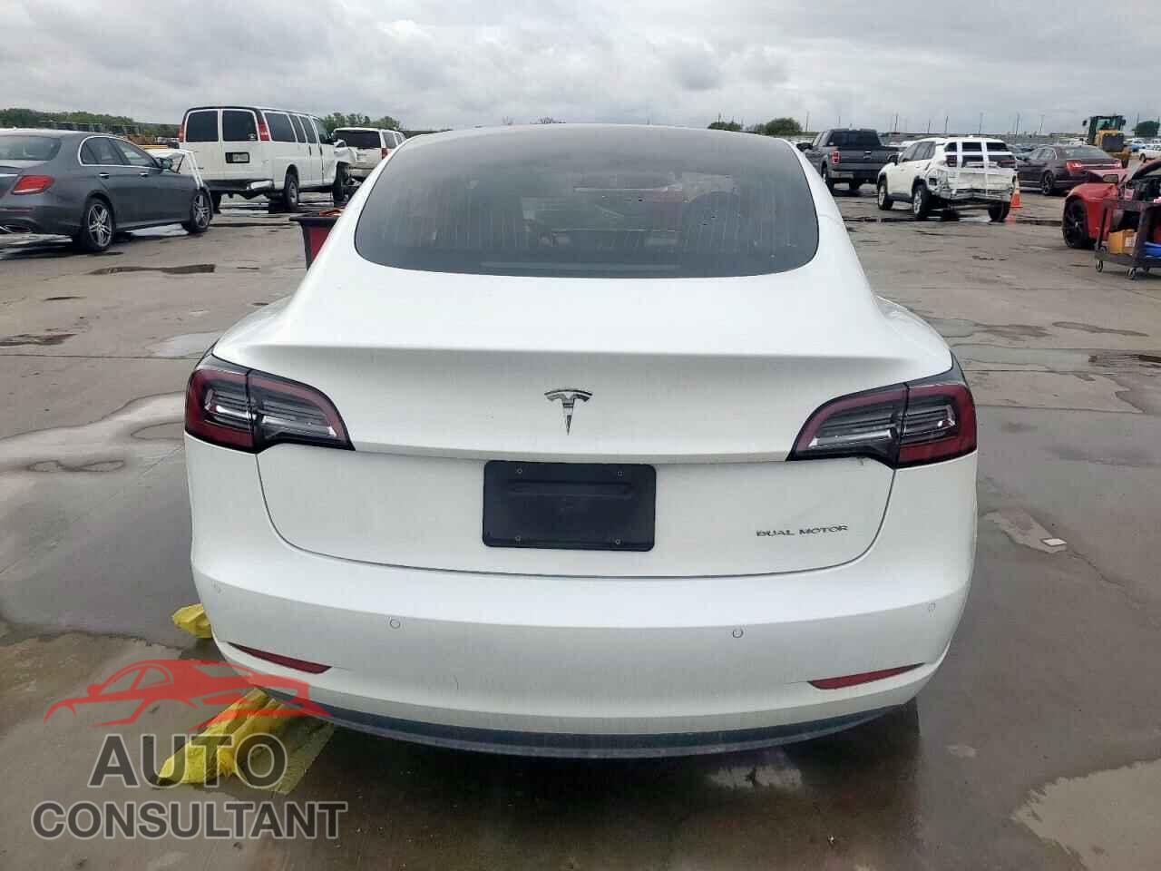 TESLA MODEL 3 2019 - 5YJ3E1EB9KF512116