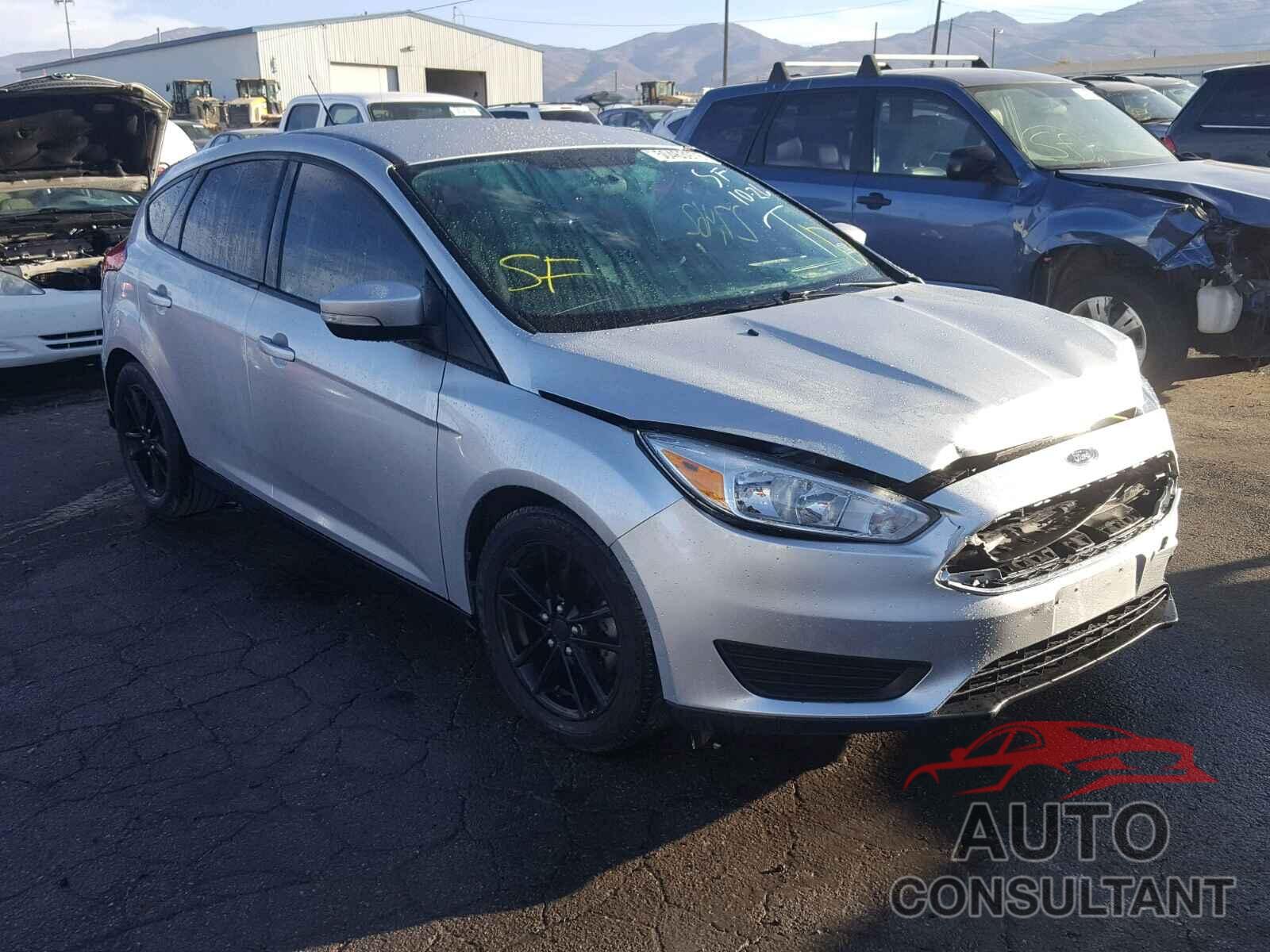 FORD FOCUS 2015 - 1FADP3K22FL261589