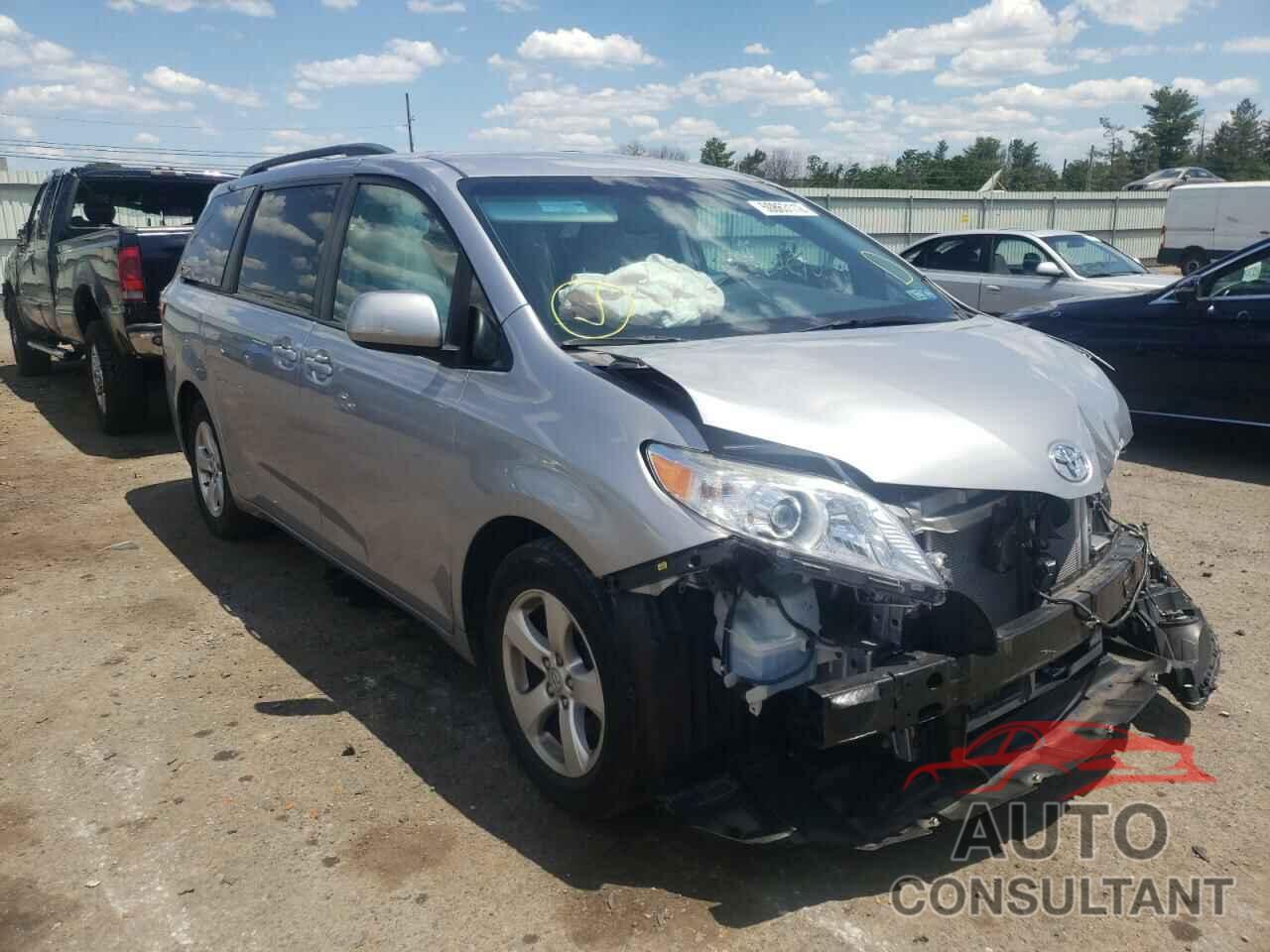 TOYOTA SIENNA 2017 - 5TDKZ3DC3HS777690