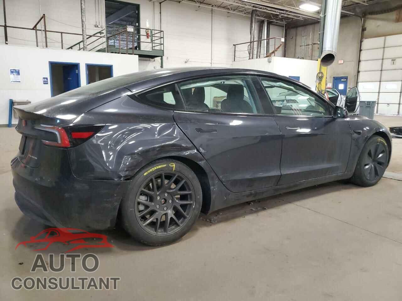 TESLA MODEL 3 2024 - 5YJ3E1EB9RF798589