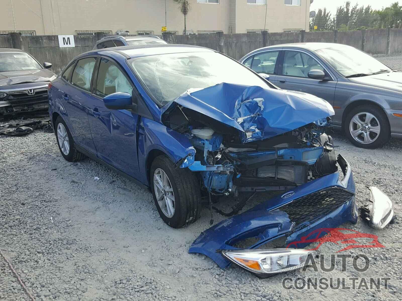 FORD FOCUS 2018 - 1FADP3F2XJL238547