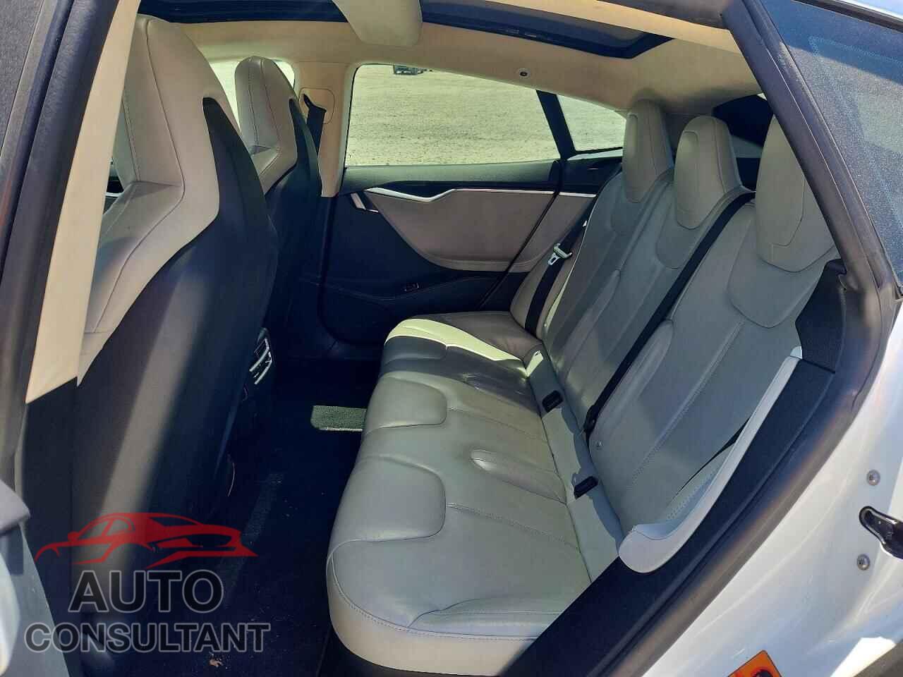 TESLA MODEL S 2015 - 5YJSA1H23FF092698