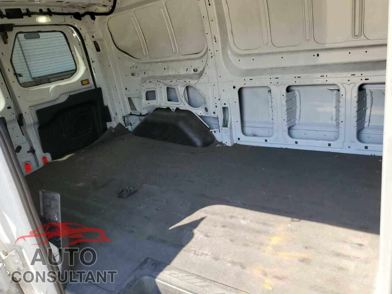 FORD TRANSIT CO 2017 - 1FTYR1ZMXHKB20862