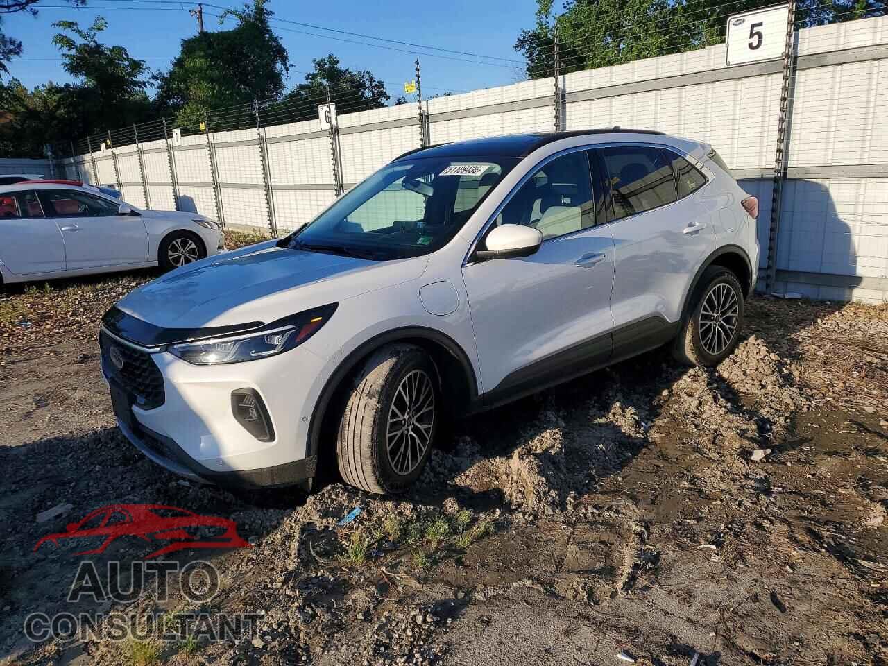 FORD ESCAPE 2023 - 1FMCU0E19PUB39366