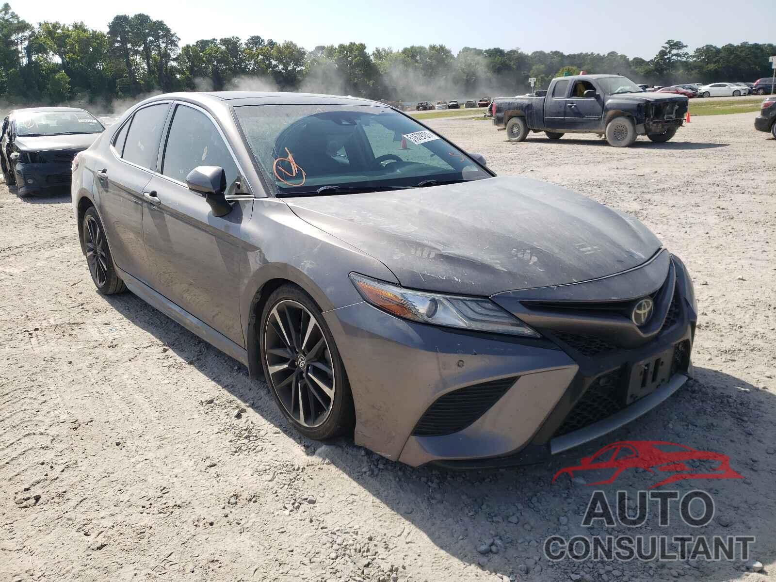TOYOTA CAMRY 2018 - 4T1B61HK2JU009906