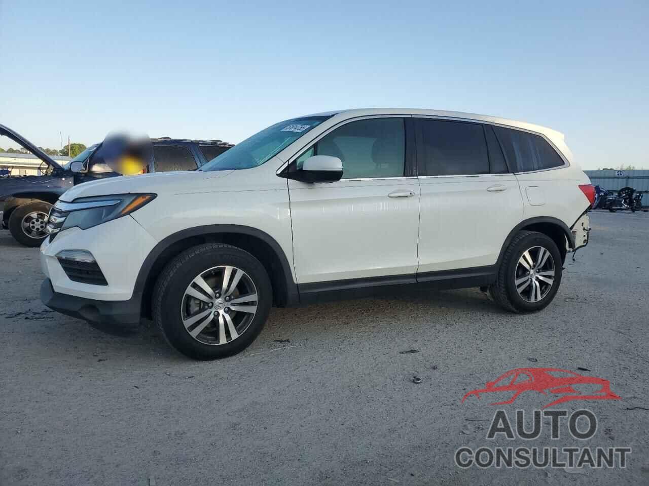 HONDA PILOT 2016 - 5FNYF5H31GB015521