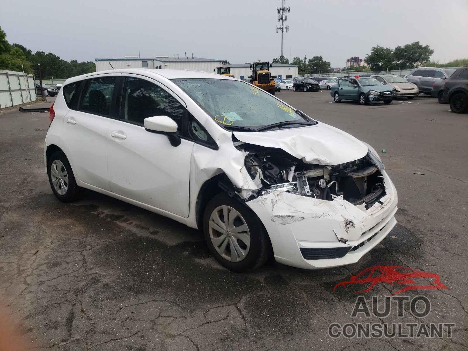 NISSAN VERSA 2018 - 3N1CE2CP1JL369668