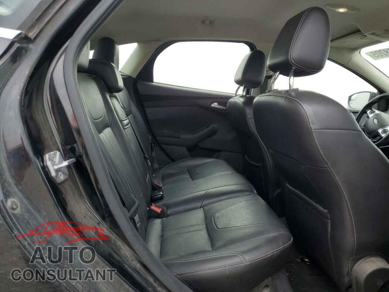 FORD FOCUS 2012 - 1FAHP3M24CL209262